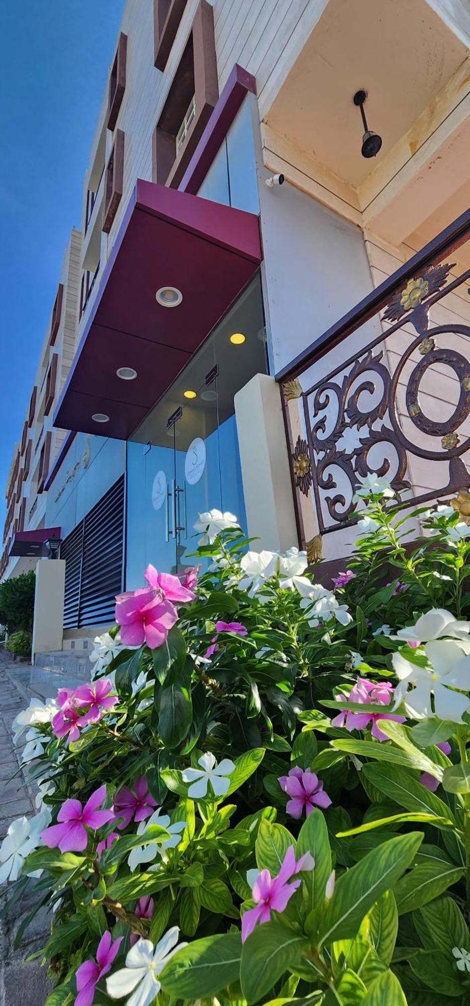 Gateway Salalah Hotel Apartments Екстериор снимка